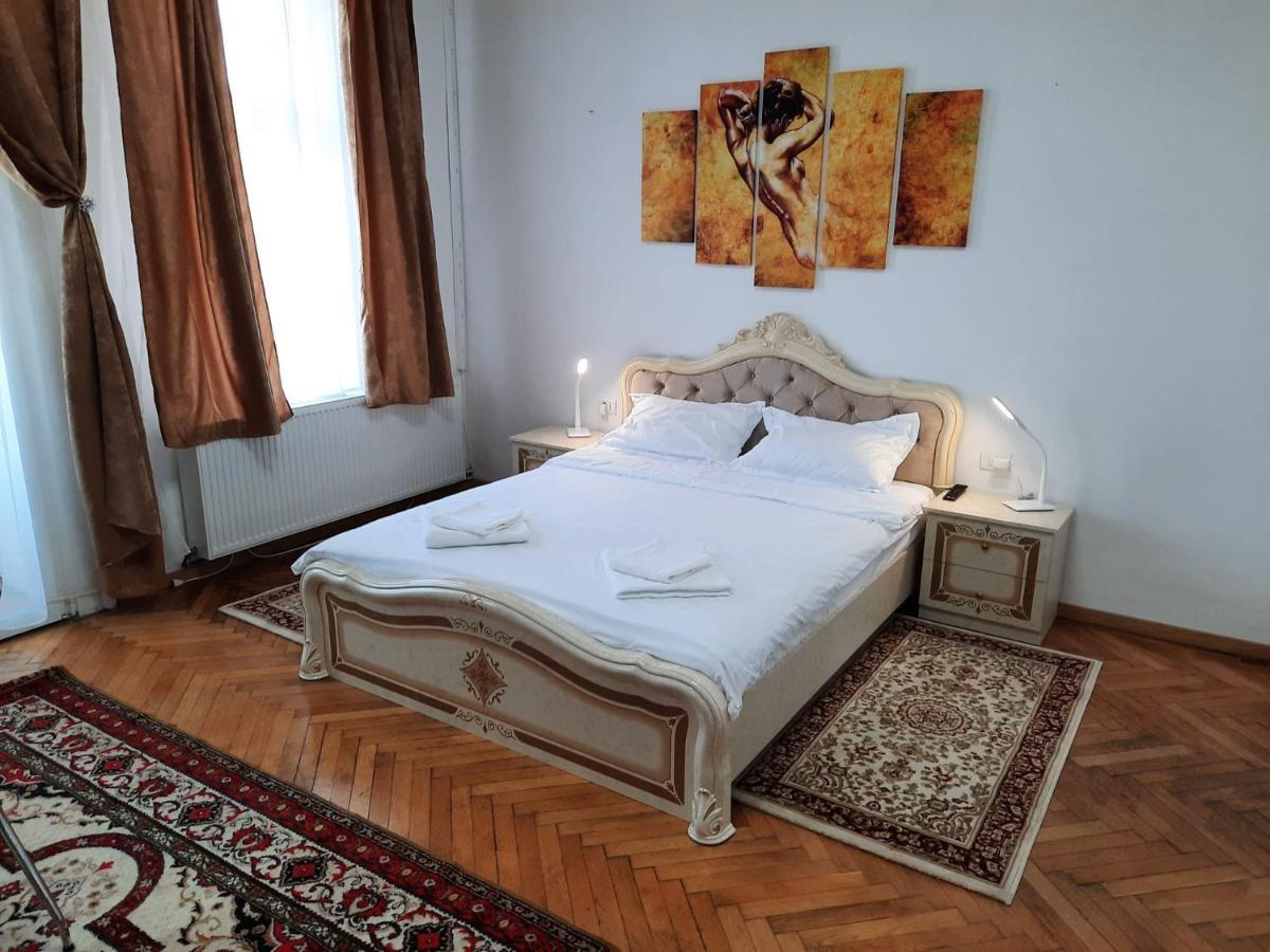 Boul Rosu Residence Free Private Parking Arad Exterior photo